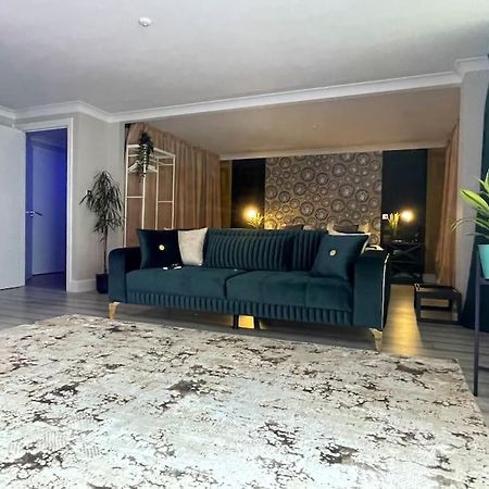 The Exclusive Jacuzzi Apartment 伯明翰 外观 照片