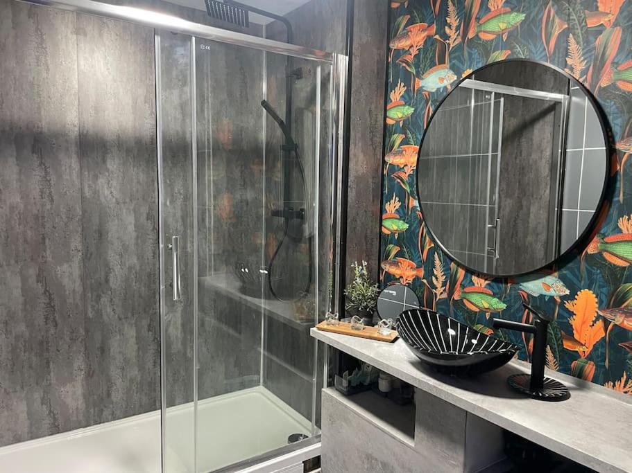 The Exclusive Jacuzzi Apartment 伯明翰 外观 照片