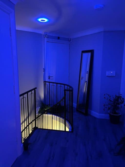 The Exclusive Jacuzzi Apartment 伯明翰 外观 照片